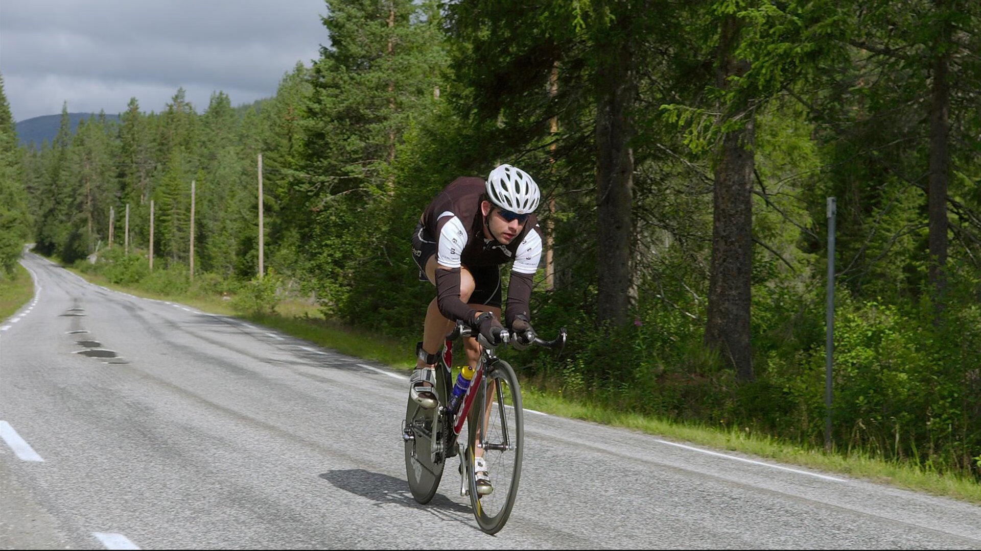 乒乓球旋转控制技术成为比赛胜负关键,乒乓球旋转原理分析